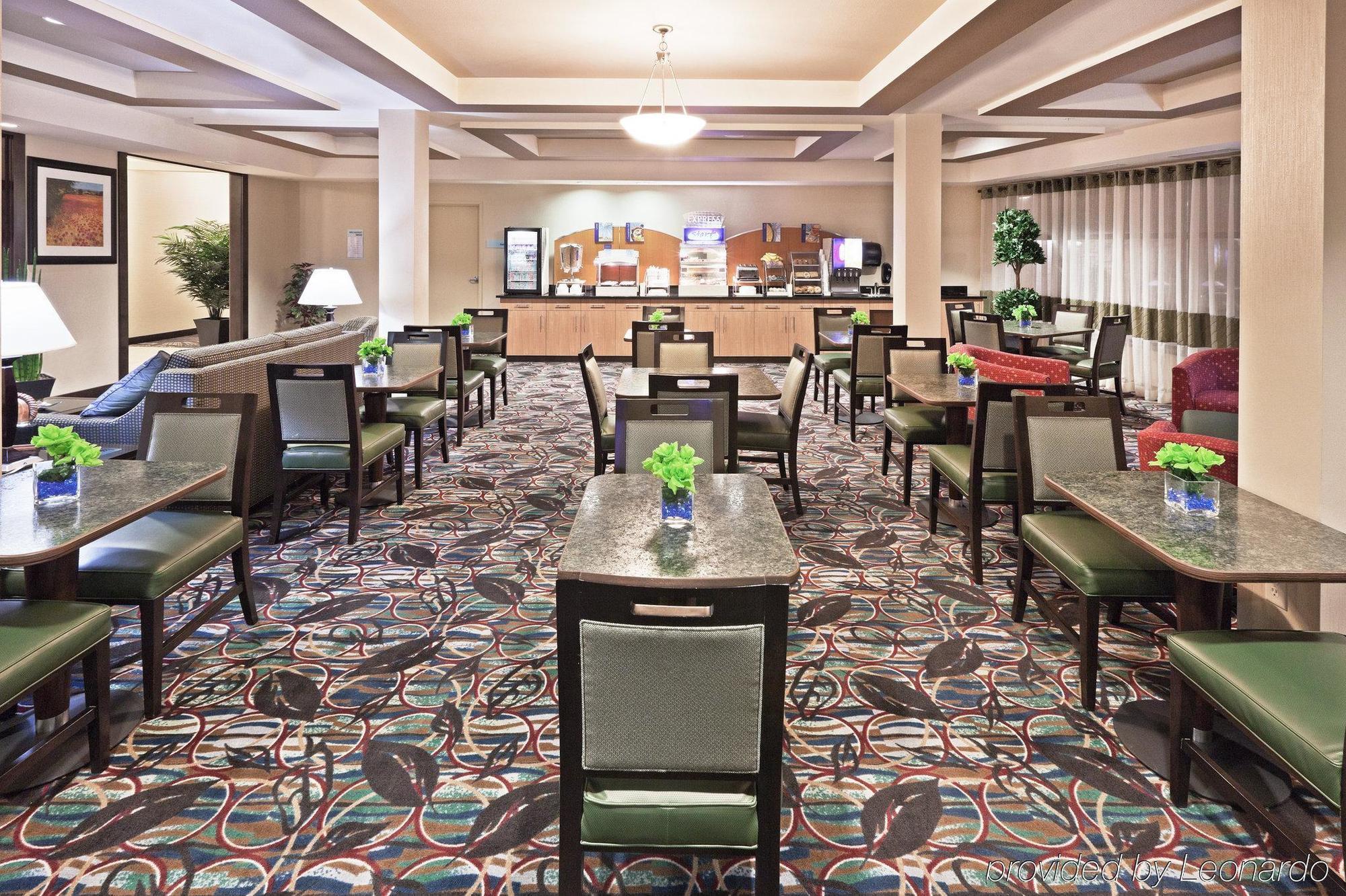 Hotel Express & Airport By Ihg El Paso
