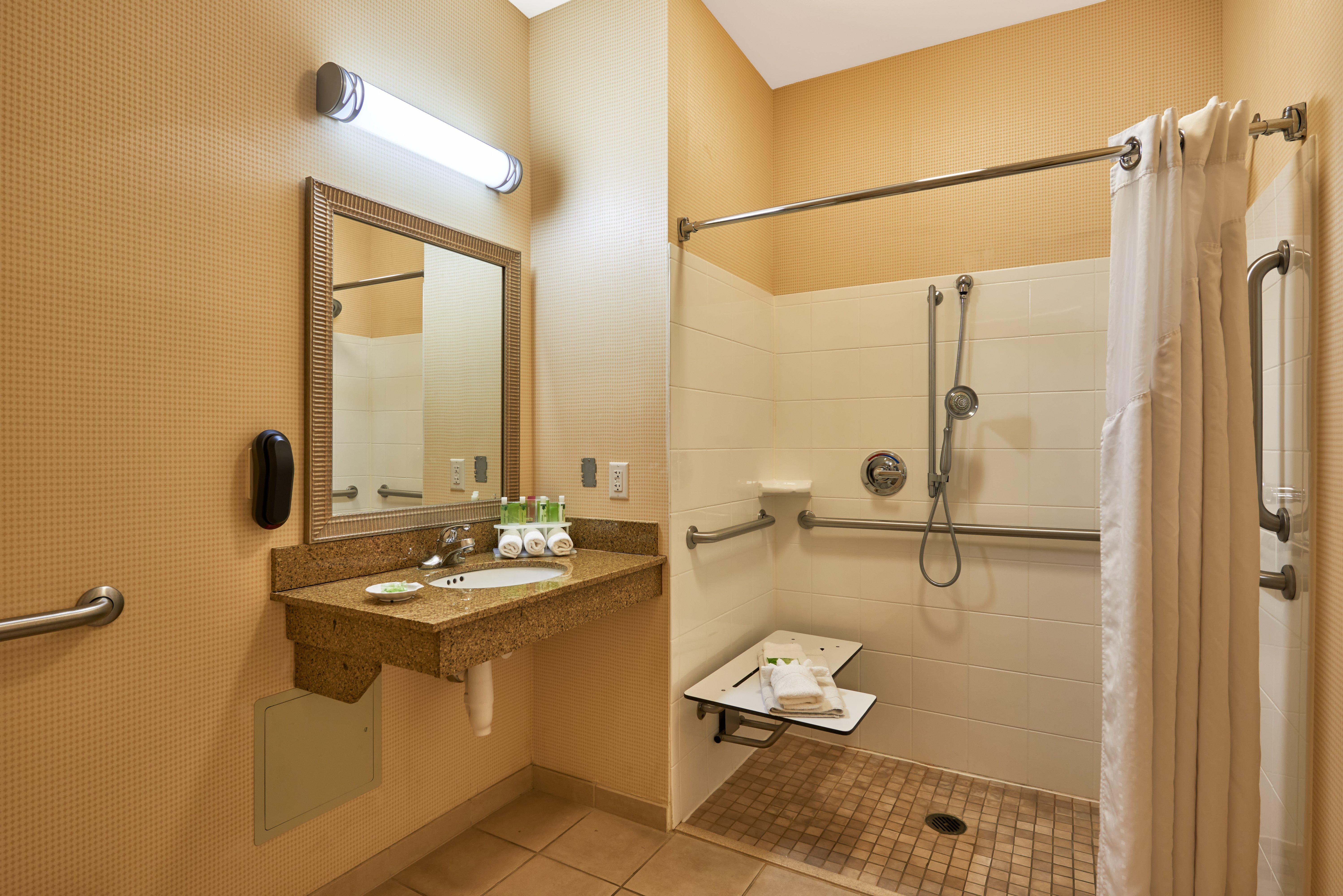 Express & Airport By Ihg Hotel